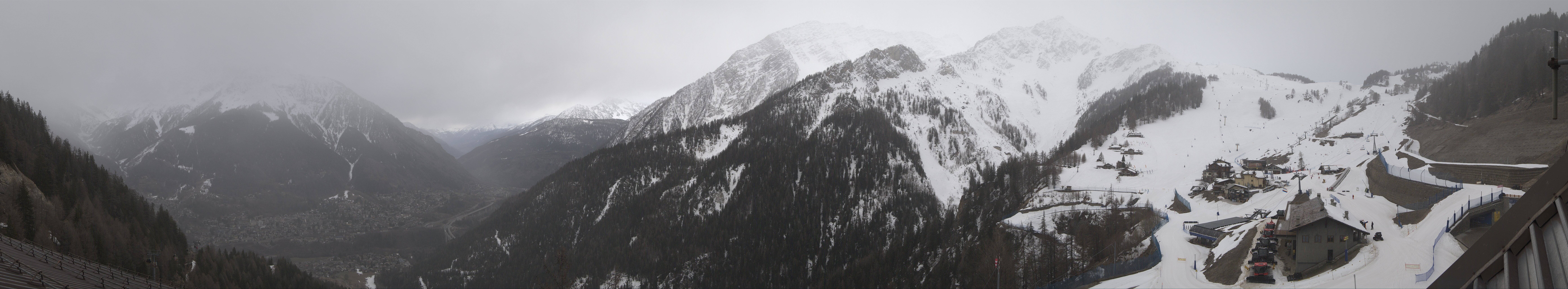 Archiv Foto Webcam Checrouit Panoramablick, Courmayeur