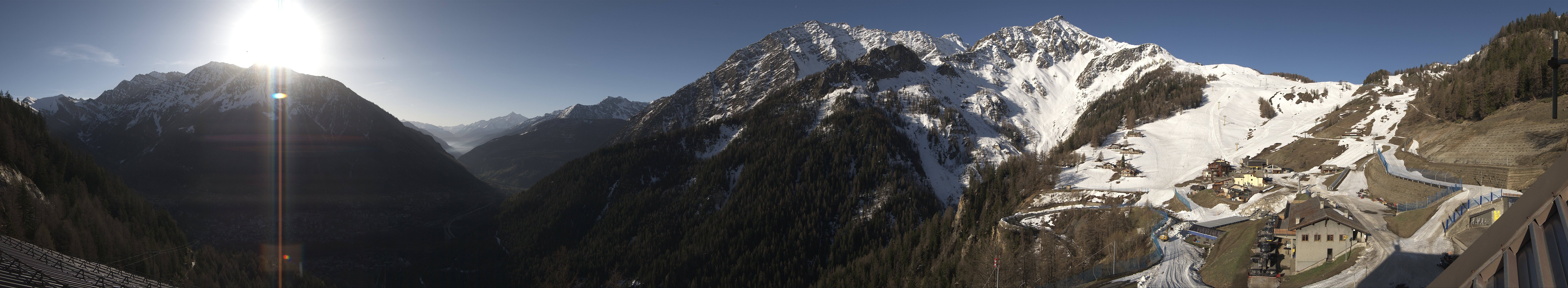 Archiv Foto Webcam Checrouit Panoramablick, Courmayeur