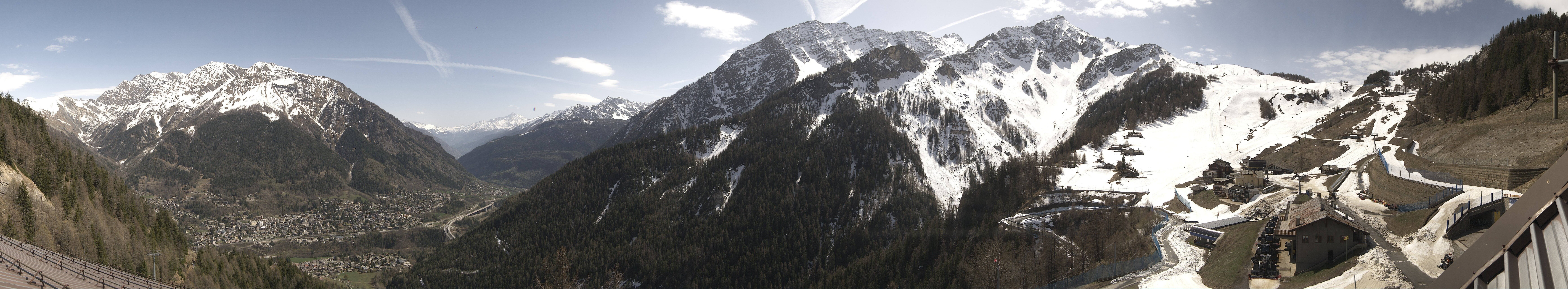 Archiv Foto Webcam Checrouit Panoramablick, Courmayeur