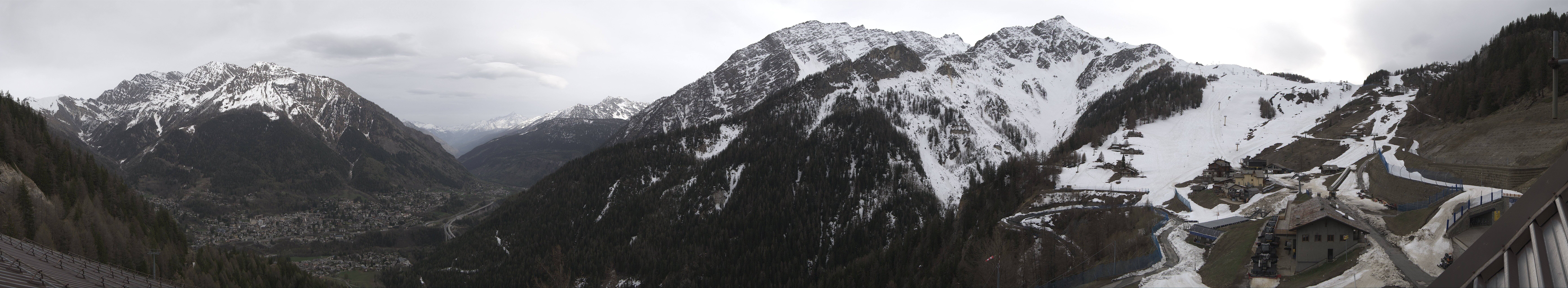 Archiv Foto Webcam Checrouit Panoramablick, Courmayeur