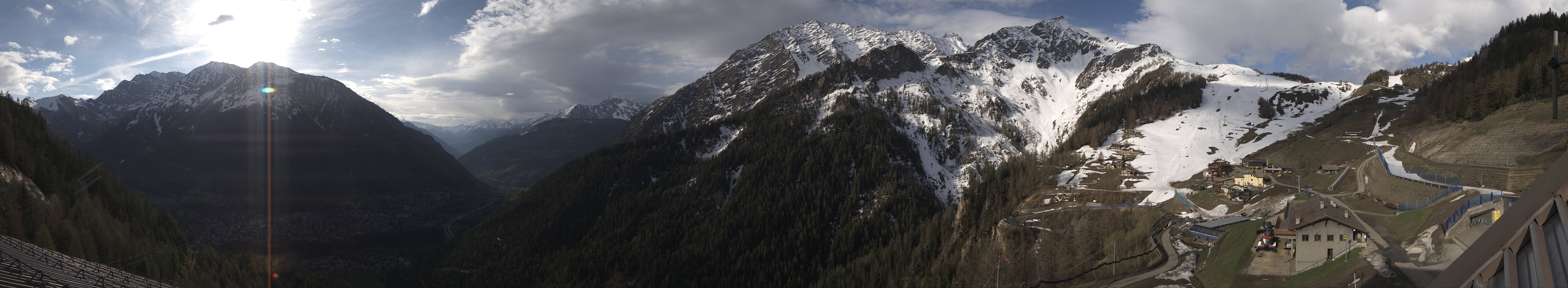 Archiv Foto Webcam Checrouit Panoramablick, Courmayeur