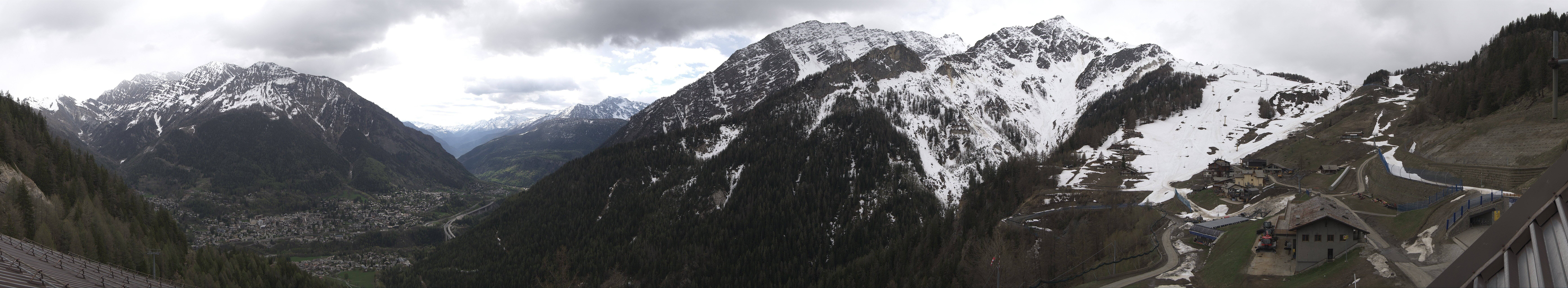 Archiv Foto Webcam Checrouit Panoramablick, Courmayeur