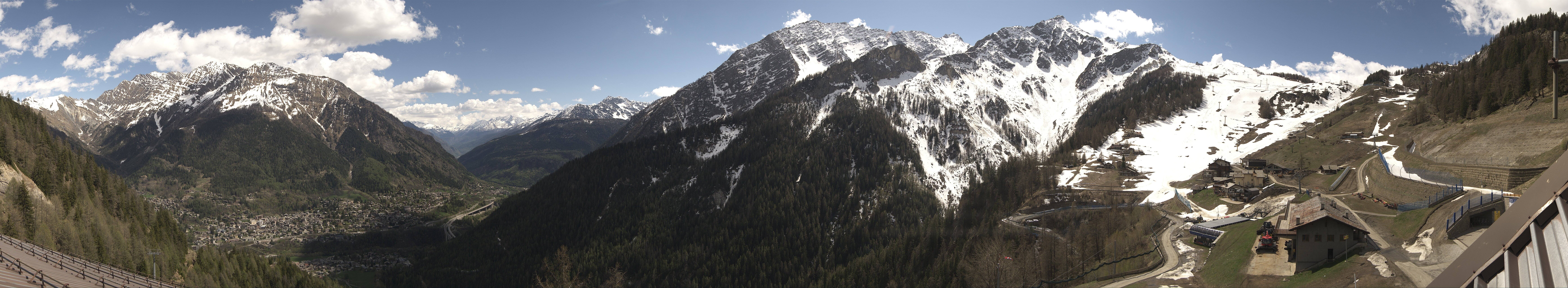 Archiv Foto Webcam Checrouit Panoramablick, Courmayeur