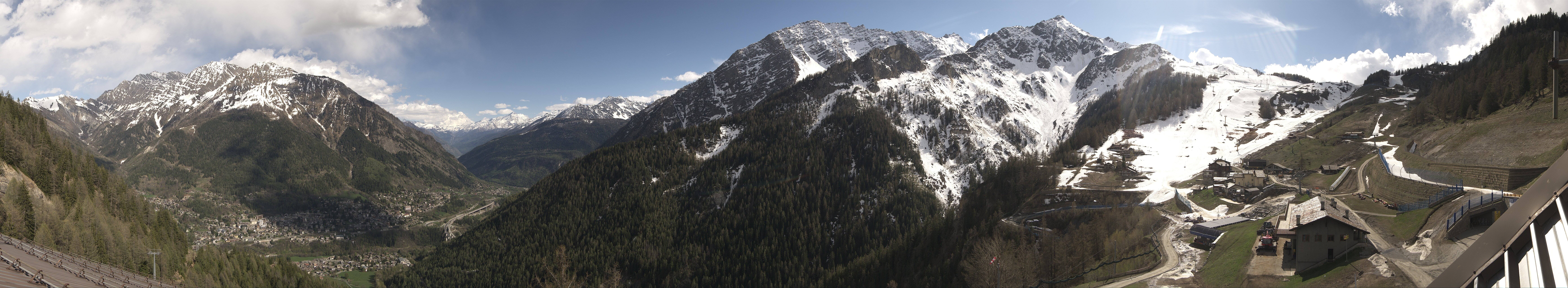 Archiv Foto Webcam Checrouit Panoramablick, Courmayeur