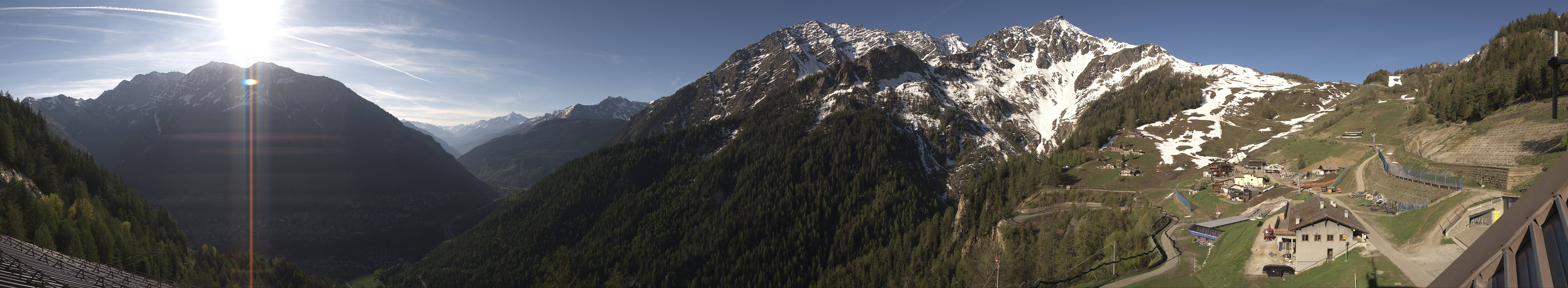 Archiv Foto Webcam Checrouit Panoramablick, Courmayeur