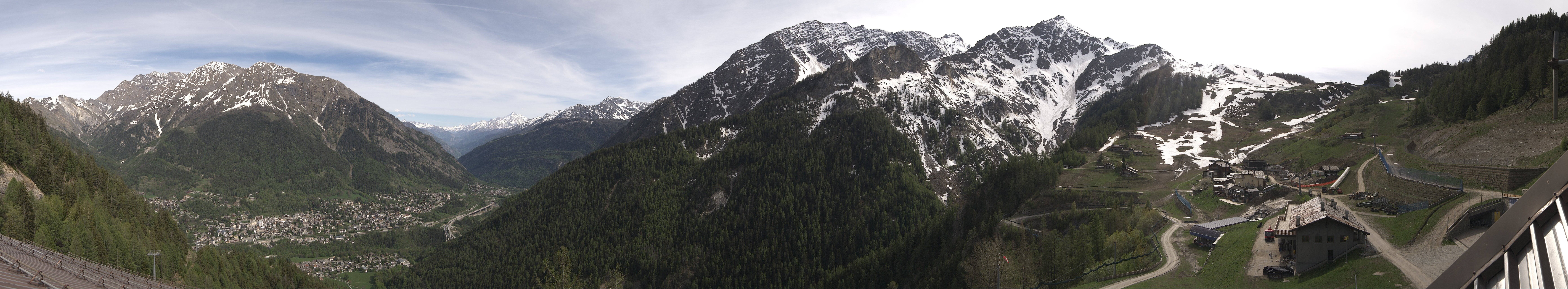 Archiv Foto Webcam Checrouit Panoramablick, Courmayeur