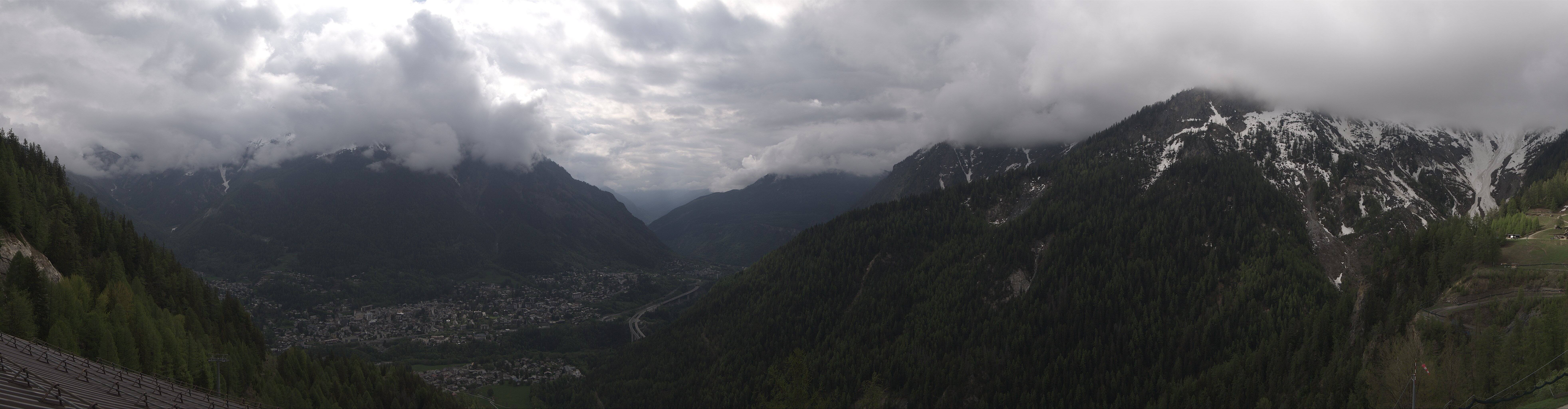 Archiv Foto Webcam Checrouit Panoramablick, Courmayeur