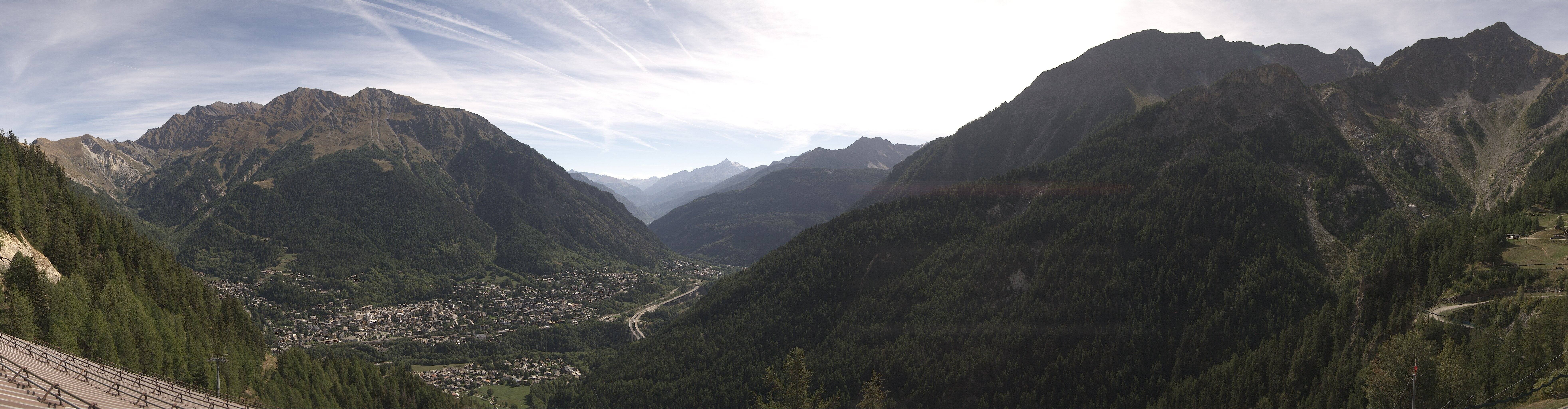 Archiv Foto Webcam Checrouit Panoramablick, Courmayeur