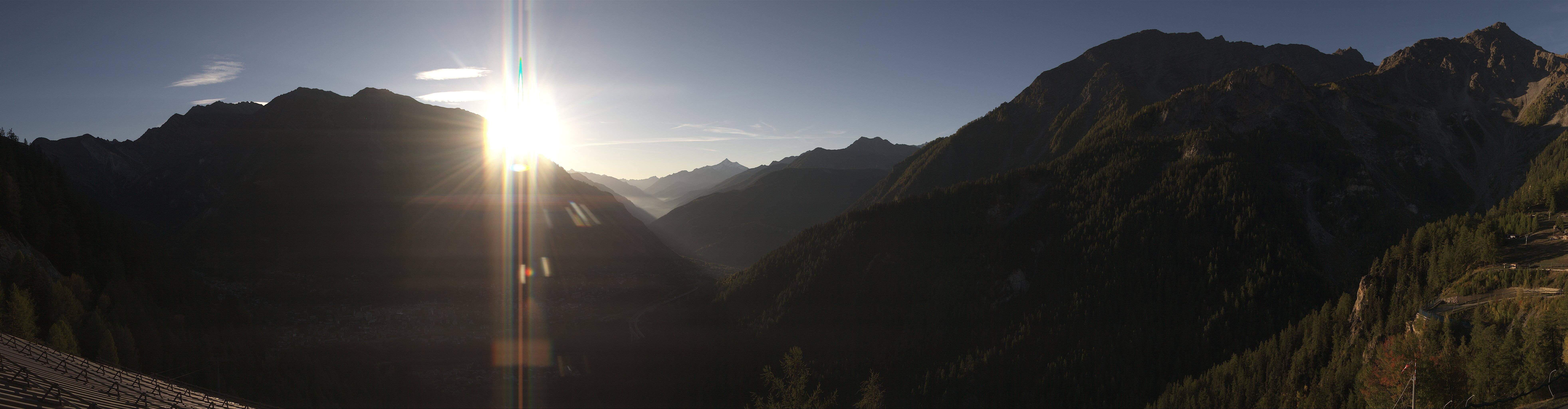 Archiv Foto Webcam Checrouit Panoramablick, Courmayeur