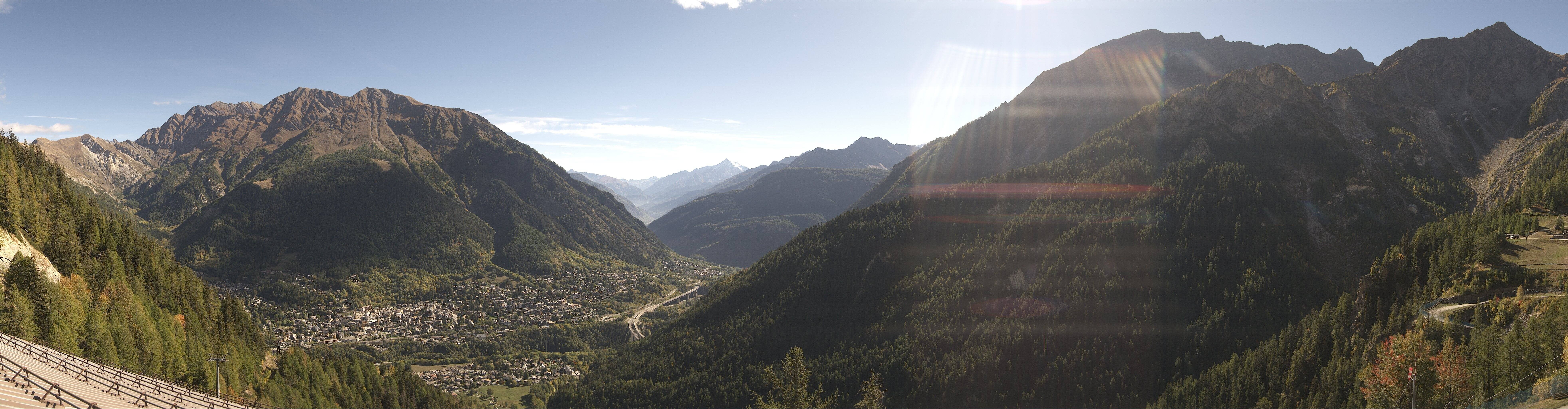 Archiv Foto Webcam Checrouit Panoramablick, Courmayeur
