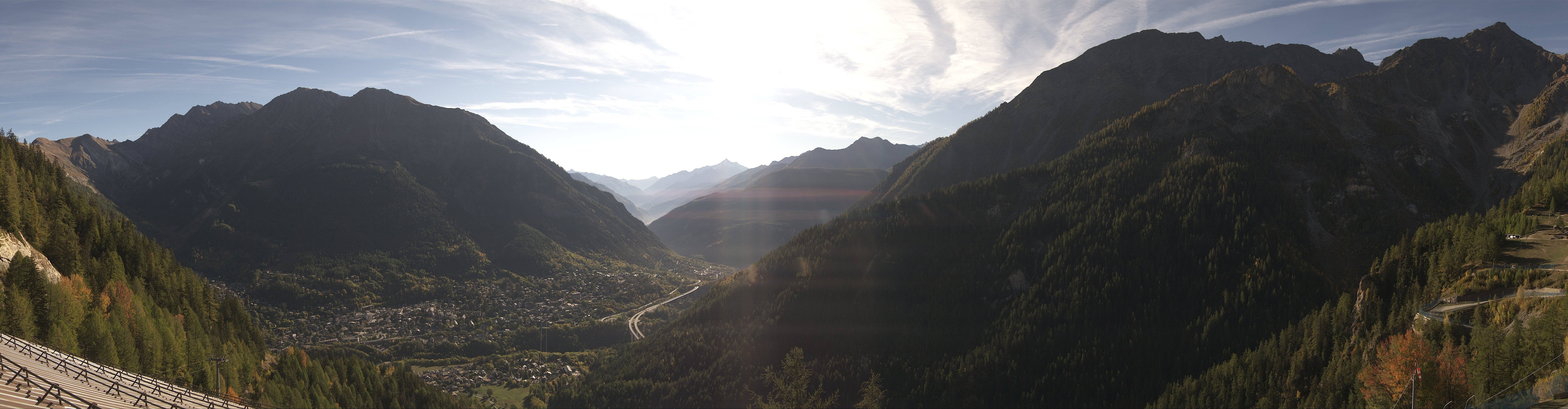 Archived image Webcam Panorama over Checrouit Courmayeur