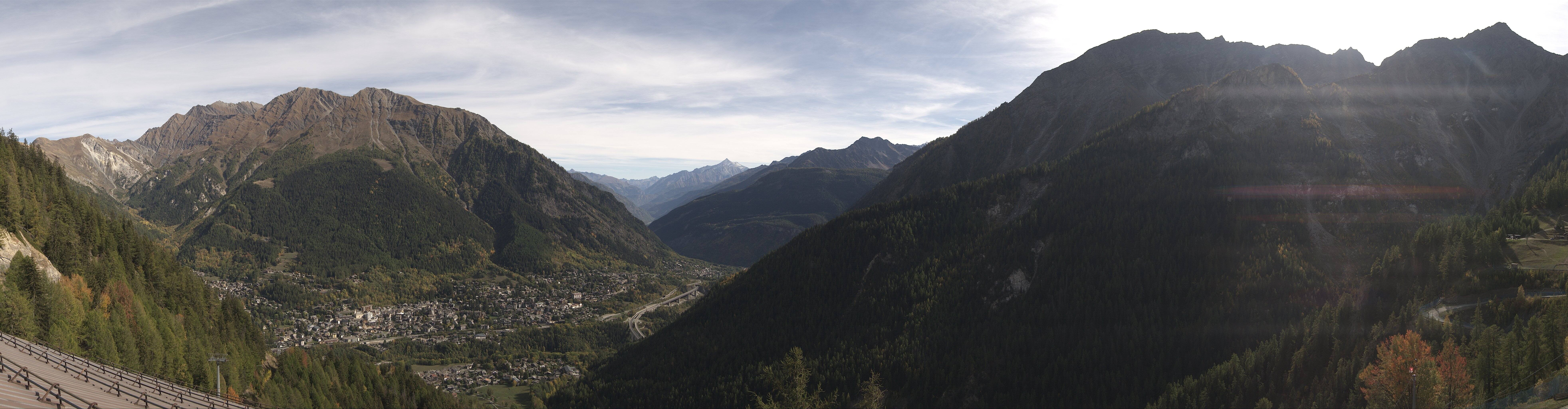 Archived image Webcam Panorama over Checrouit Courmayeur