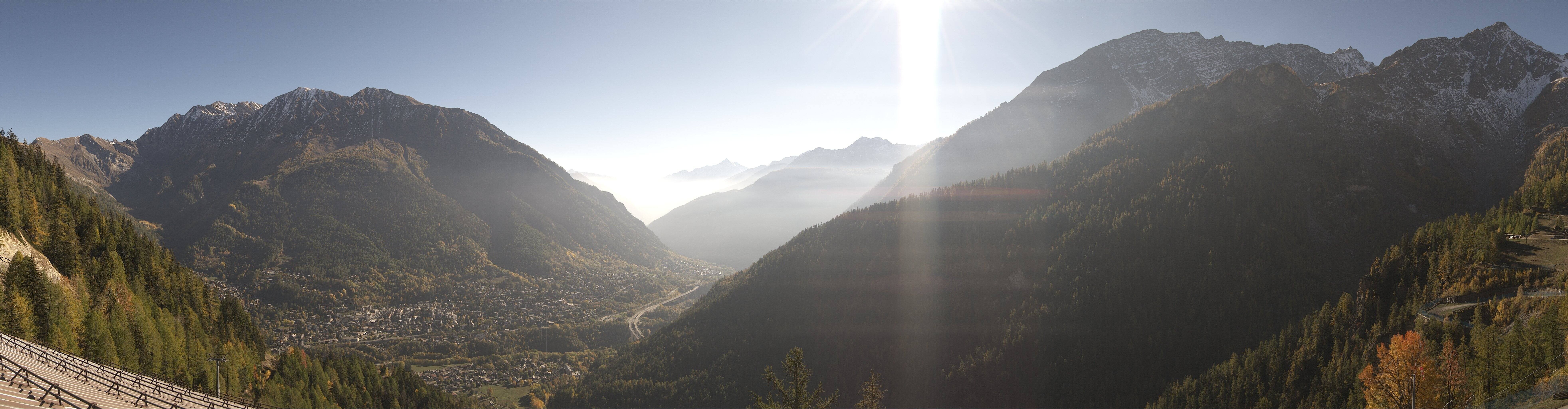 Archiv Foto Webcam Checrouit Panoramablick, Courmayeur