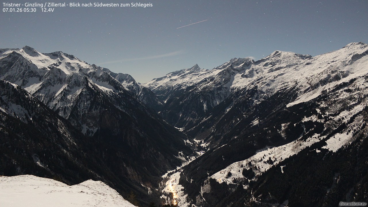 Archiv Foto Webcam Tristner/ Zillertal - Blick zum Grinberg
