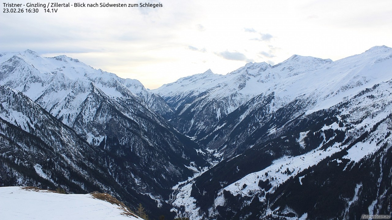 Archiv Foto Webcam Tristner/ Zillertal - Blick zum Grinberg