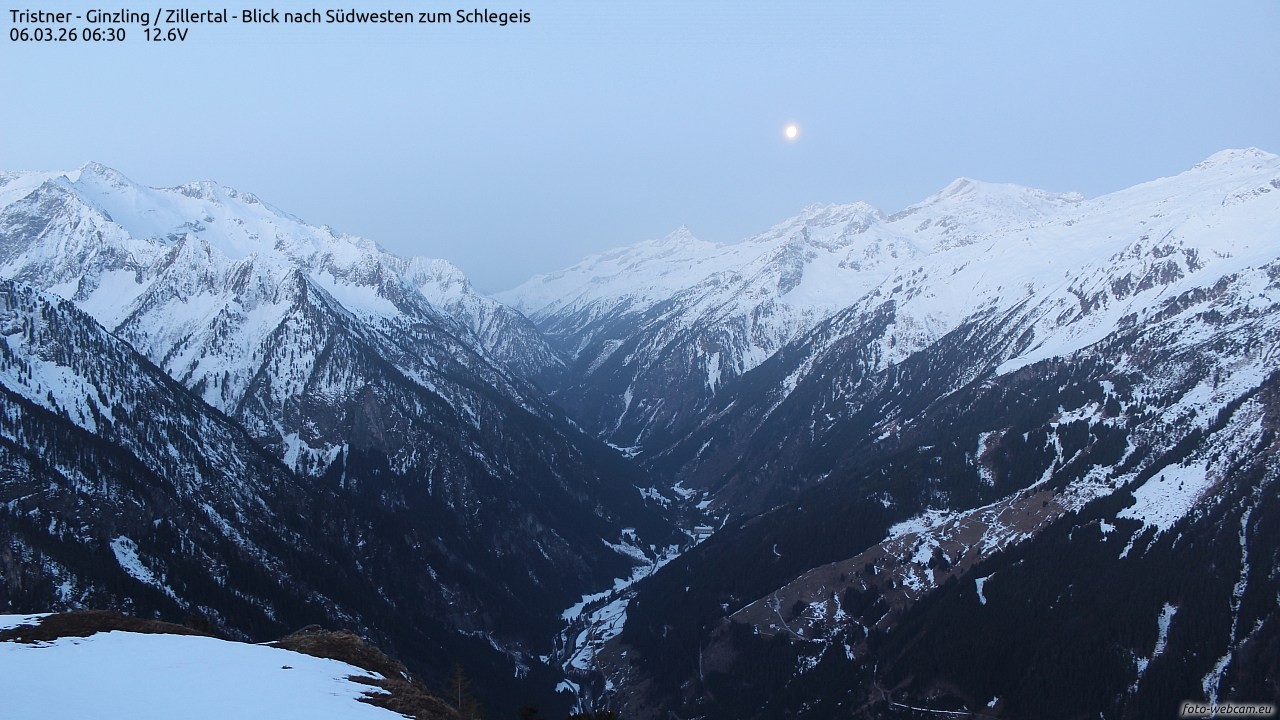 Archiv Foto Webcam Tristner/ Zillertal - Blick zum Grinberg