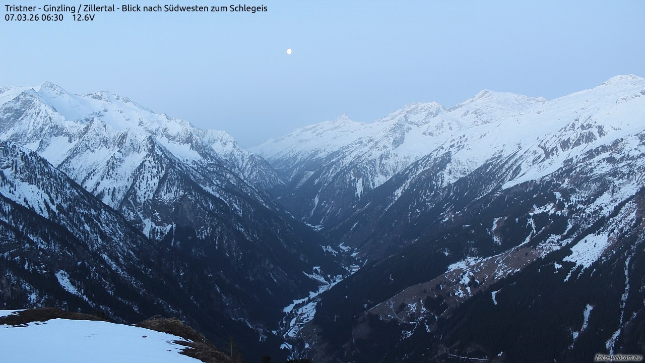 Archiv Foto Webcam Tristner/ Zillertal - Blick zum Grinberg