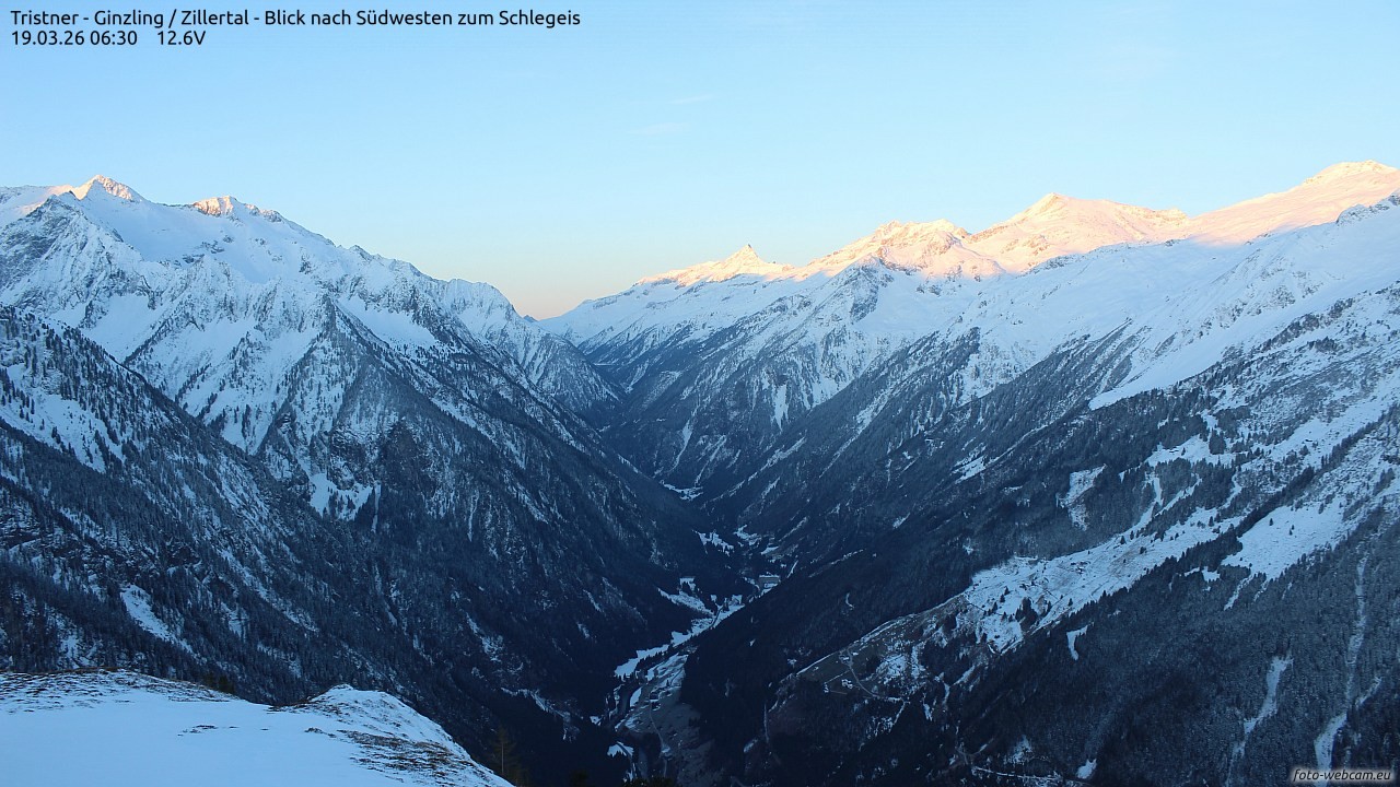 Archiv Foto Webcam Tristner/ Zillertal - Blick zum Grinberg