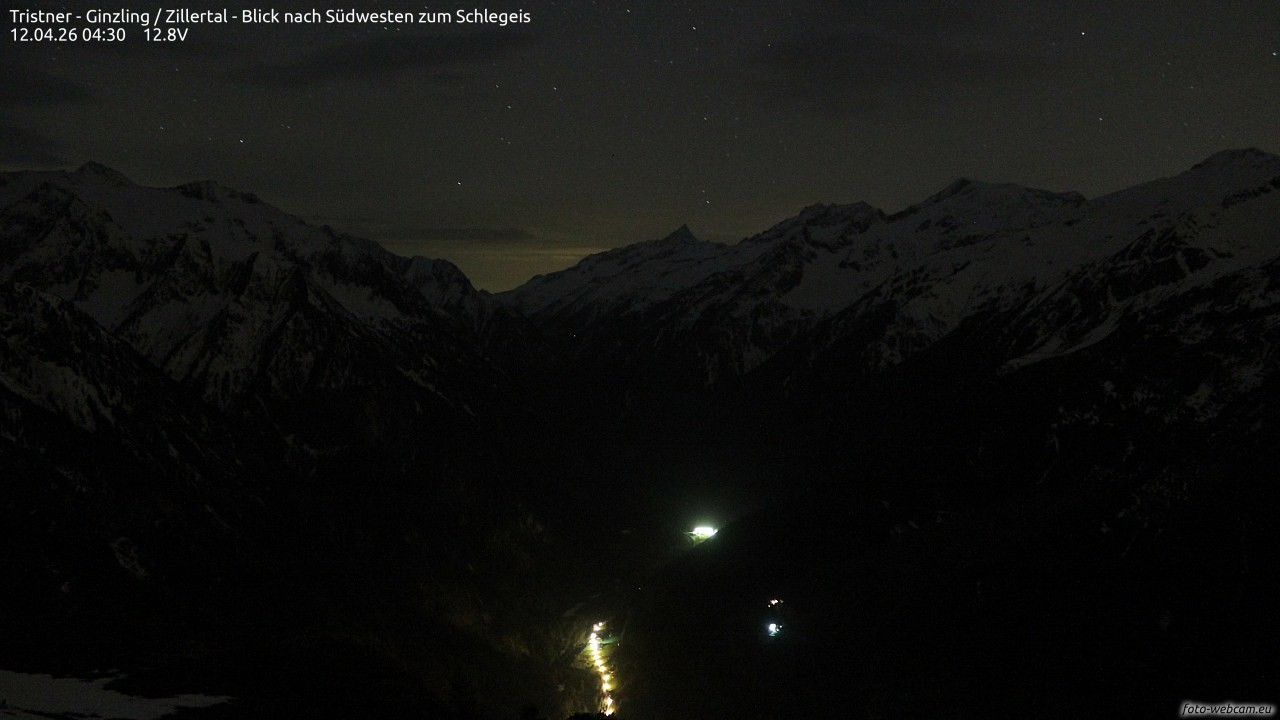Archived image Webcam Tristner/ Zillertal - View to Grinberg