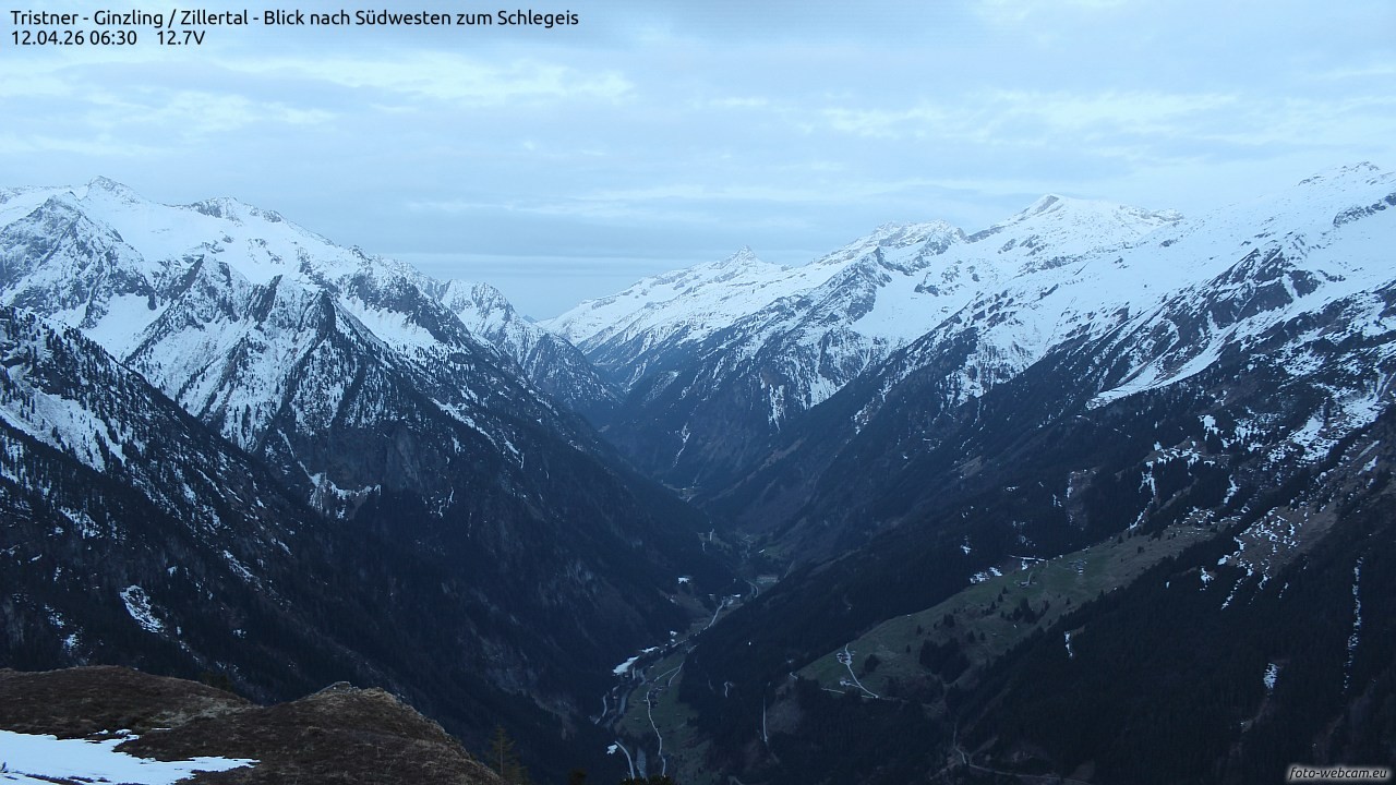 Archived image Webcam Tristner/ Zillertal - View to Grinberg