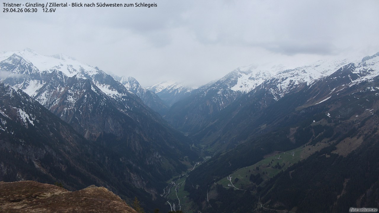 Archiv Foto Webcam Tristner/ Zillertal - Blick zum Grinberg