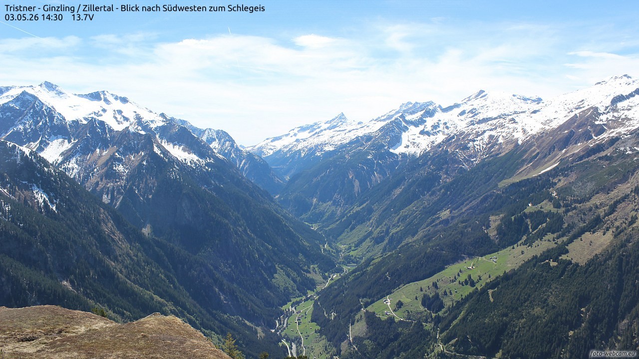 Archived image Webcam Tristner/ Zillertal - View to Grinberg