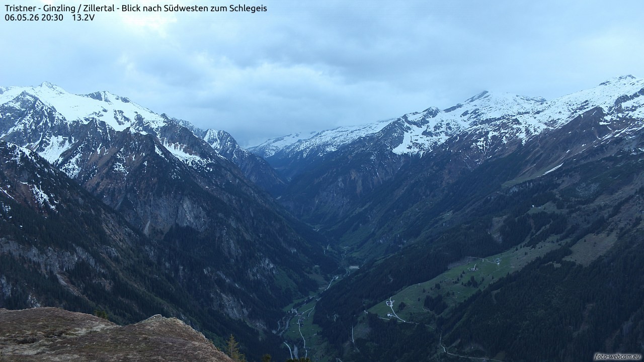 Archived image Webcam Tristner/ Zillertal - View to Grinberg