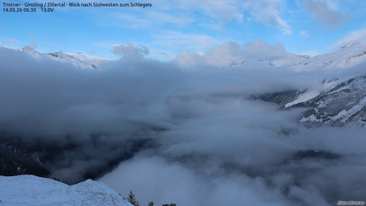 Archived image Webcam Tristner/ Zillertal - View to Grinberg