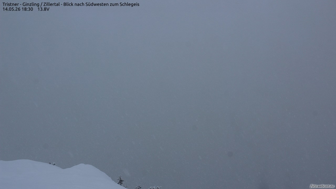 Archived image Webcam Tristner/ Zillertal - View to Grinberg