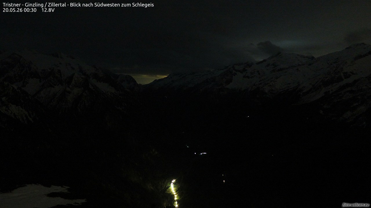 Archived image Webcam Tristner/ Zillertal - View to Grinberg