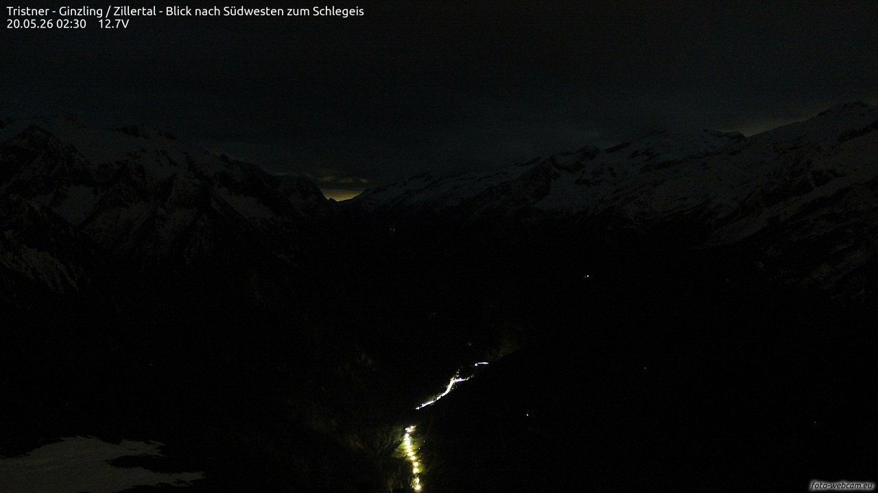 Archived image Webcam Tristner/ Zillertal - View to Grinberg