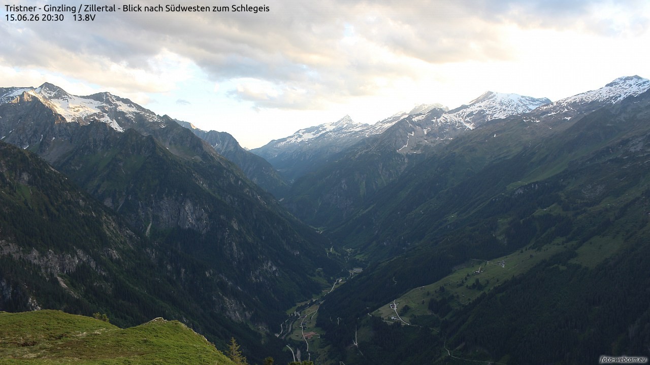Archiv Foto Webcam Tristner/ Zillertal - Blick zum Grinberg