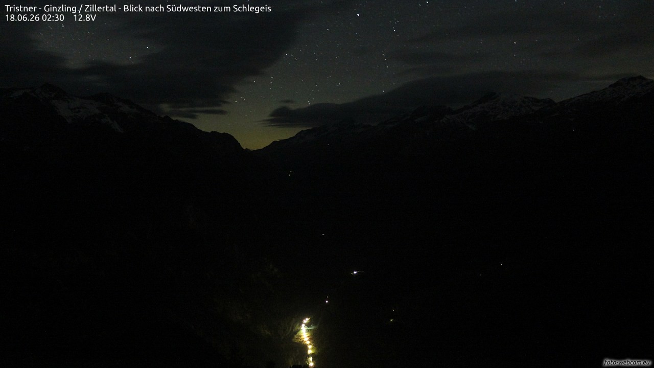 Archived image Webcam Tristner/ Zillertal - View to Grinberg
