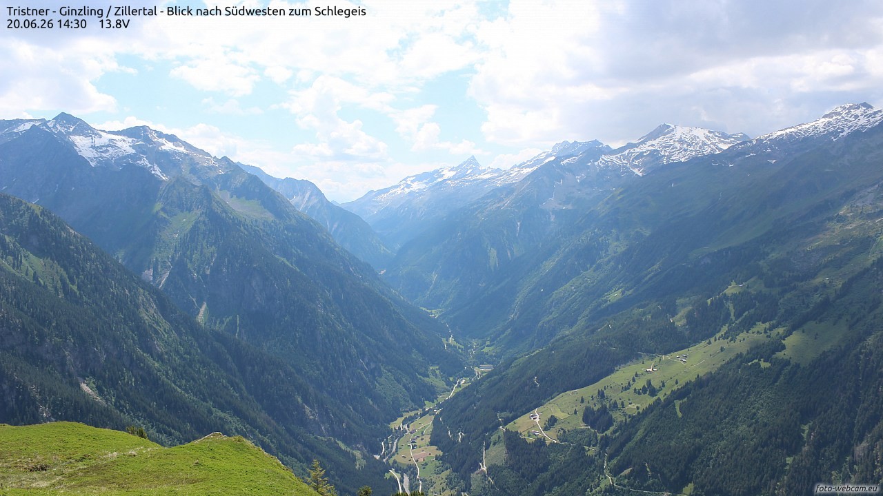 Archived image Webcam Tristner/ Zillertal - View to Grinberg