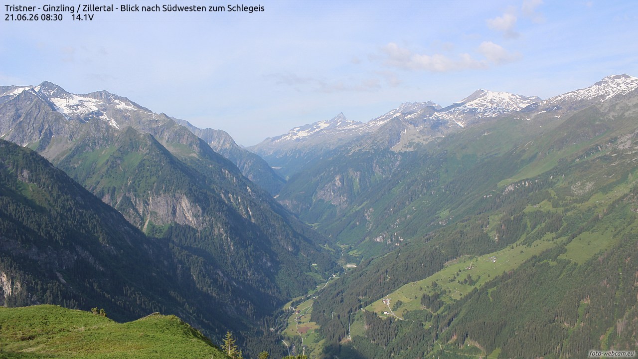 Archived image Webcam Tristner/ Zillertal - View to Grinberg