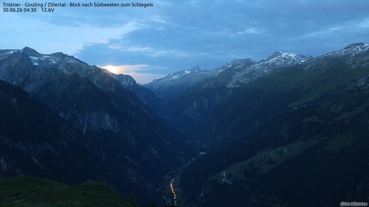 Archiv Foto Webcam Tristner/ Zillertal - Blick zum Grinberg