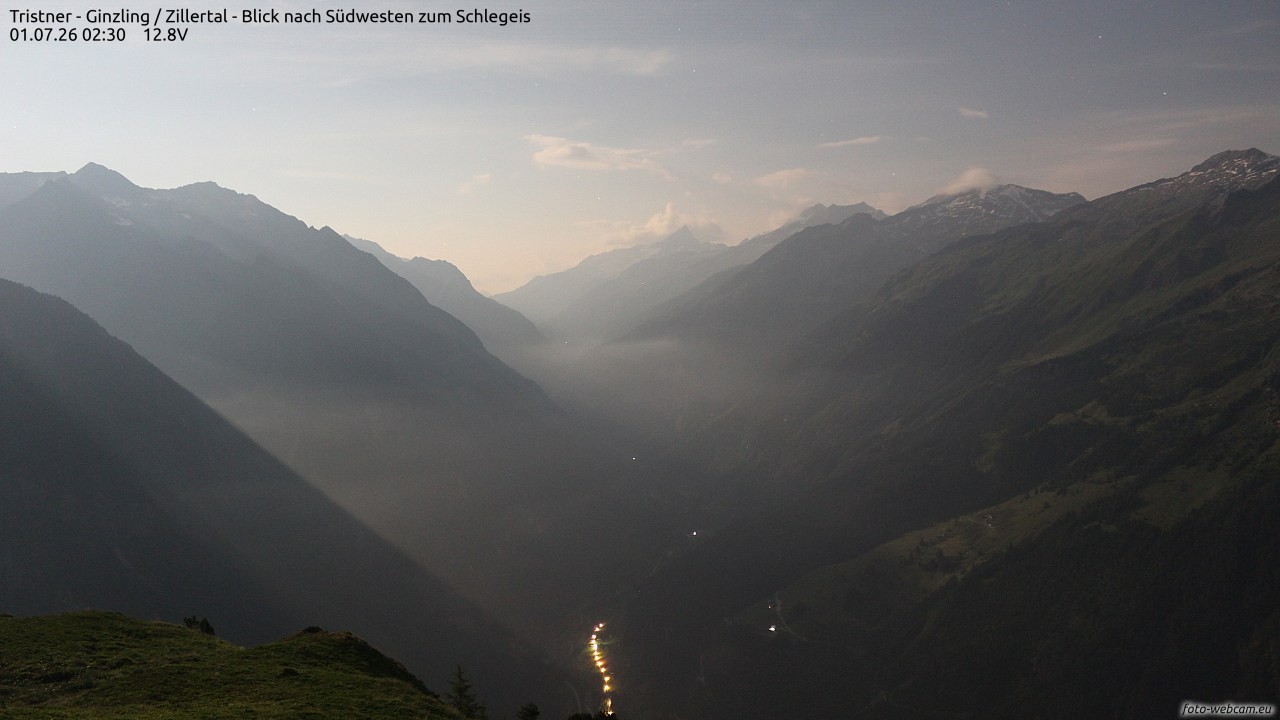 Archived image Webcam Tristner/ Zillertal - View to Grinberg