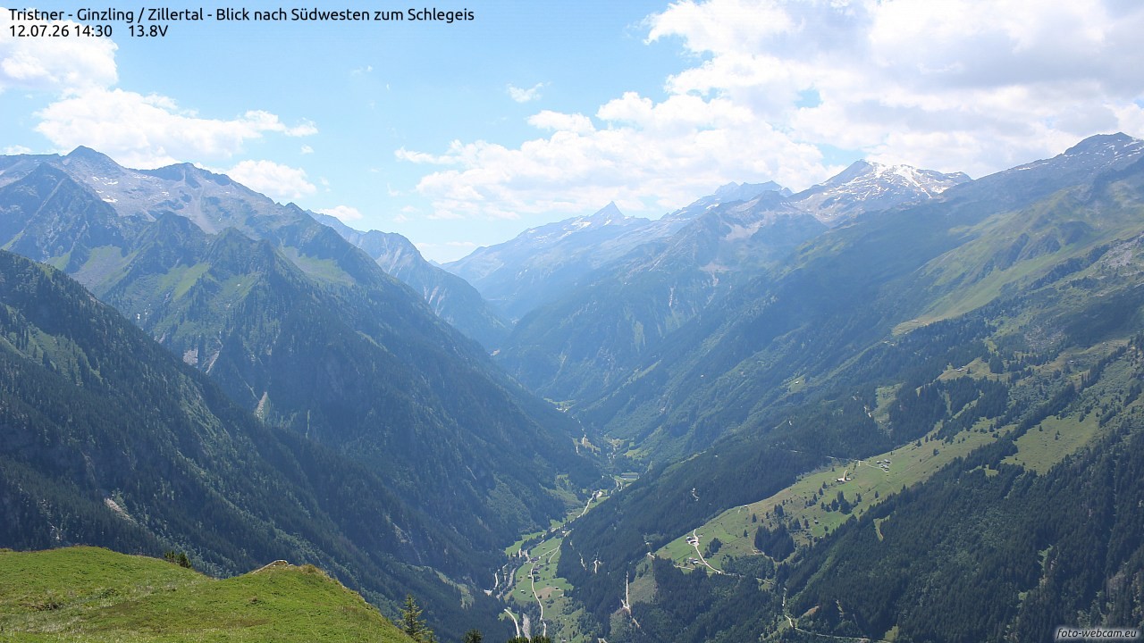 Archived image Webcam Tristner/ Zillertal - View to Grinberg