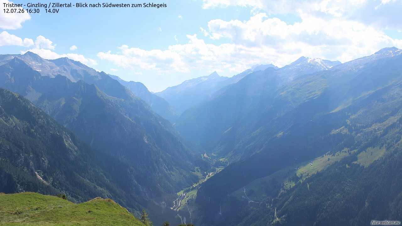 Archived image Webcam Tristner/ Zillertal - View to Grinberg