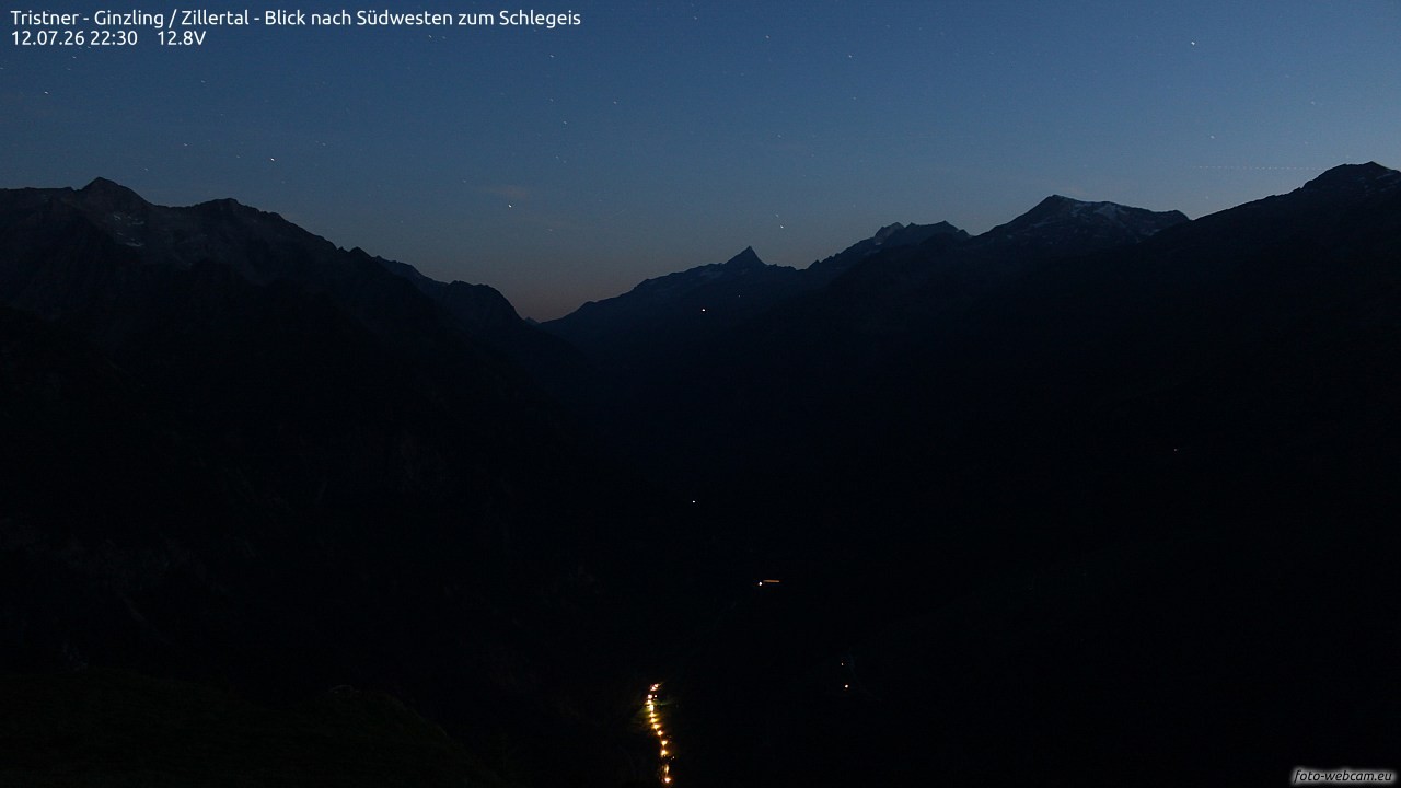 Archived image Webcam Tristner/ Zillertal - View to Grinberg