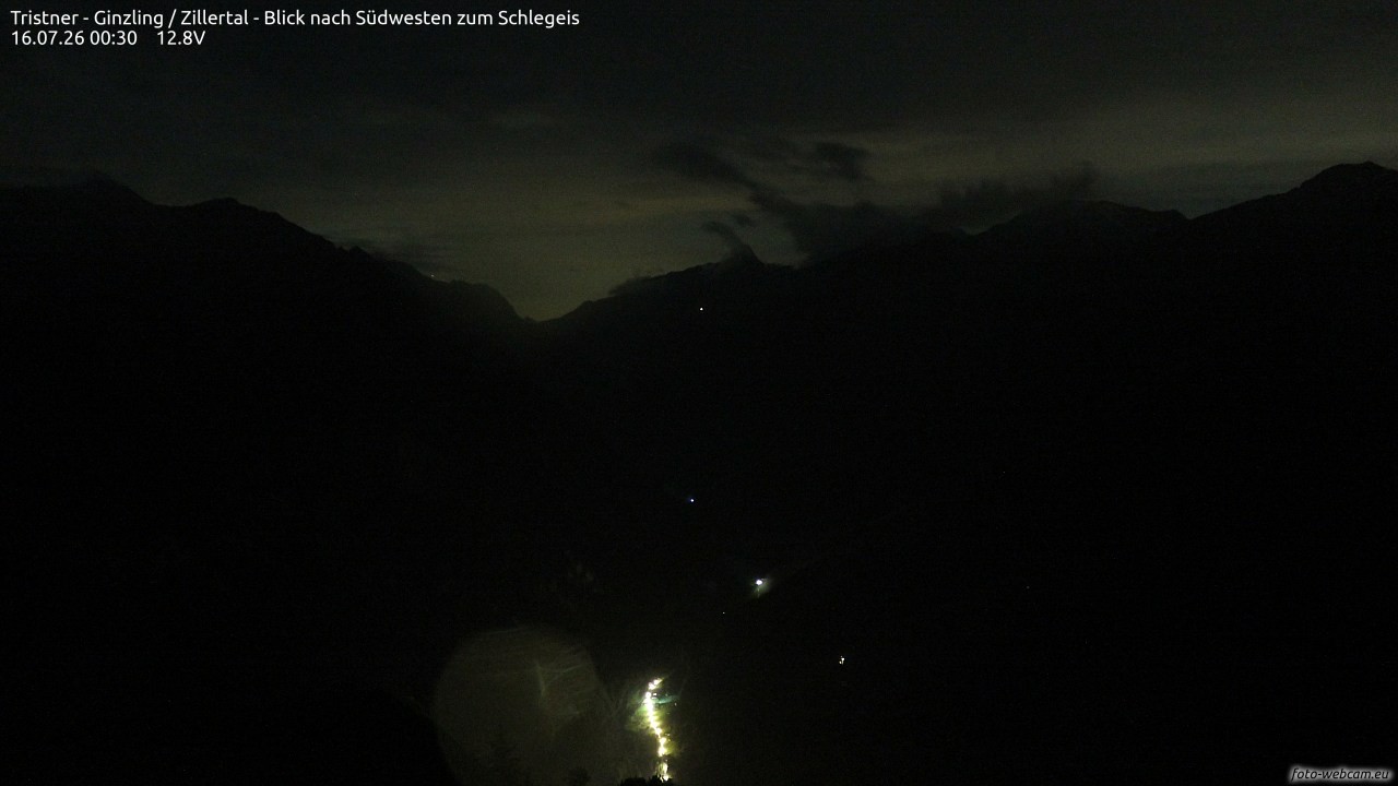 Archived image Webcam Tristner/ Zillertal - View to Grinberg