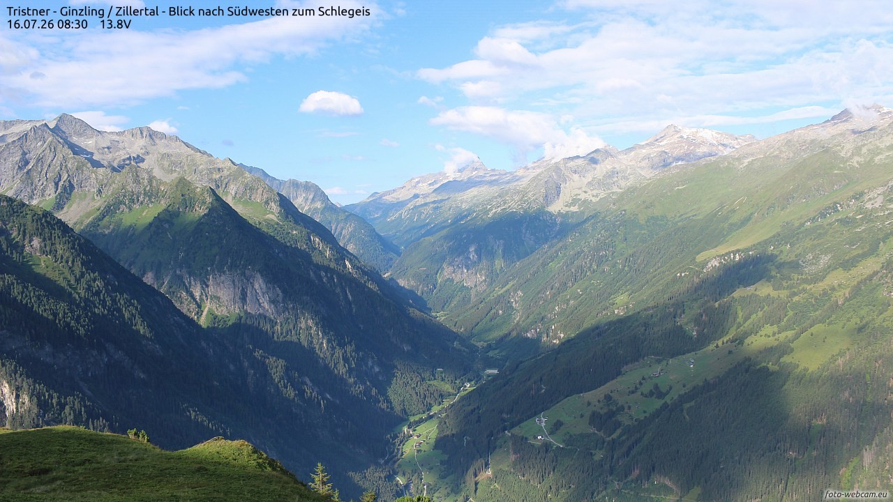 Archived image Webcam Tristner/ Zillertal - View to Grinberg