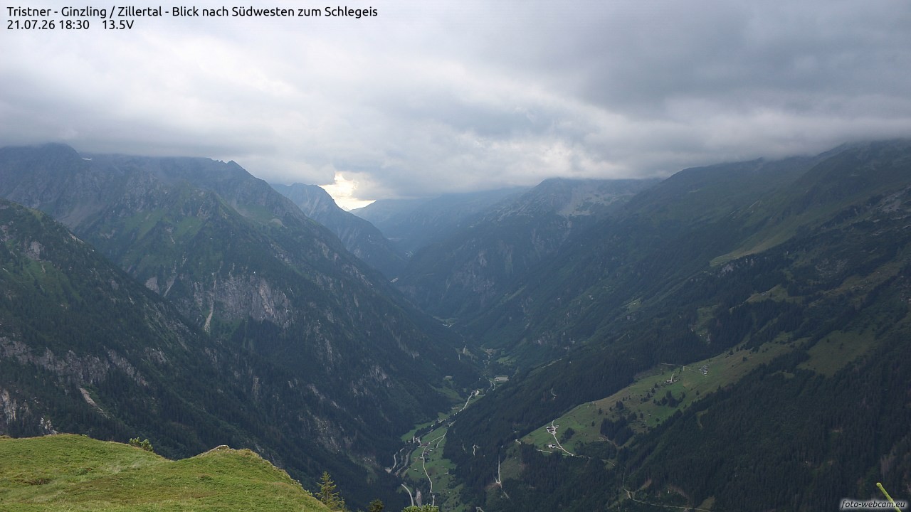 Archiv Foto Webcam Tristner/ Zillertal - Blick zum Grinberg
