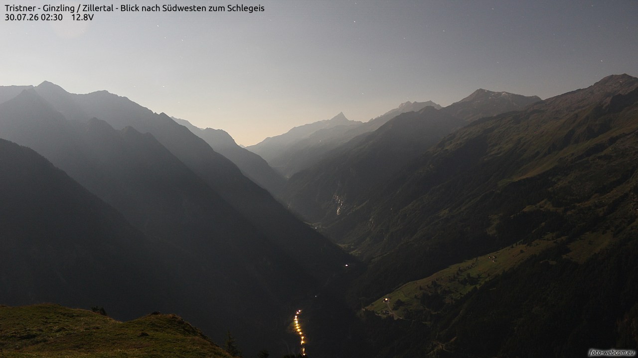 Archived image Webcam Tristner/ Zillertal - View to Grinberg