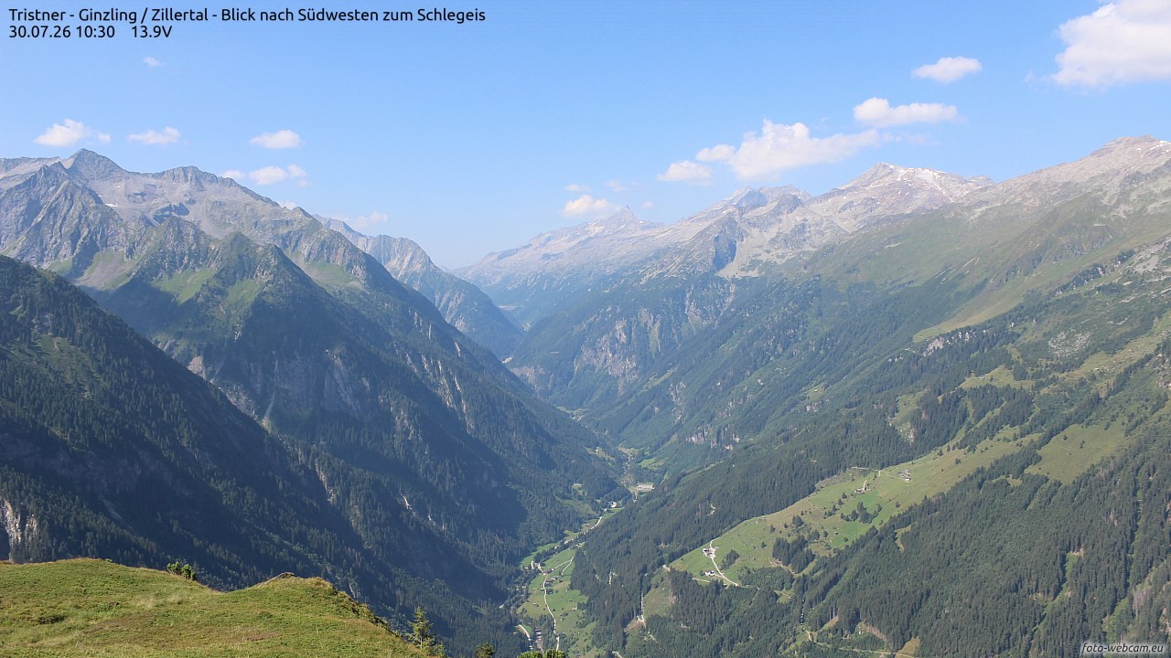 Archived image Webcam Tristner/ Zillertal - View to Grinberg