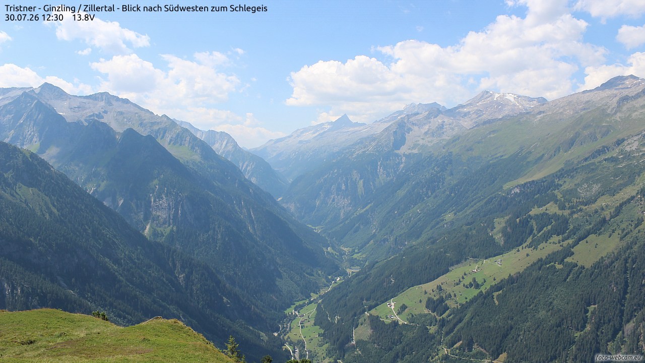 Archived image Webcam Tristner/ Zillertal - View to Grinberg