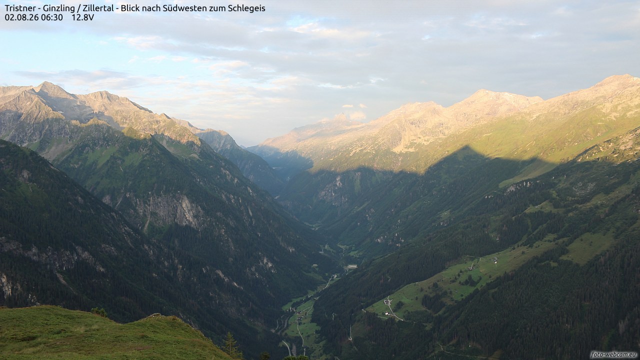 Archived image Webcam Tristner/ Zillertal - View to Grinberg