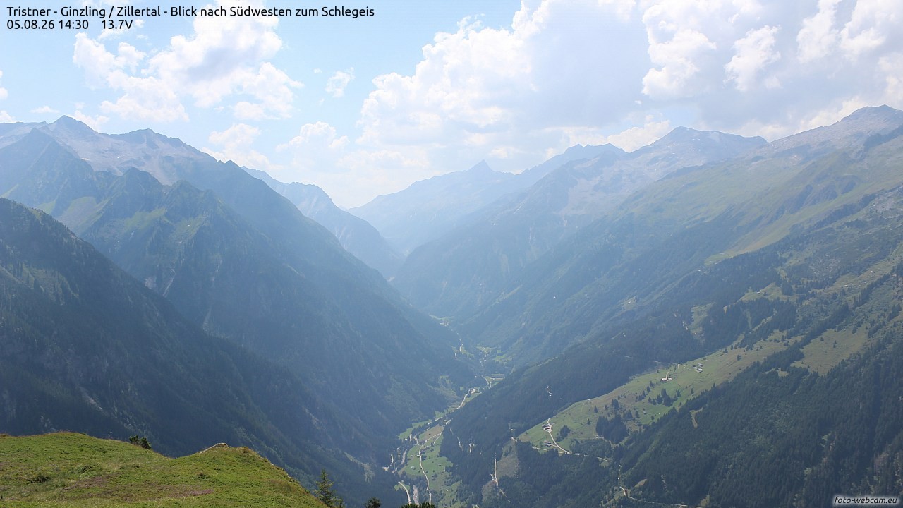 Archived image Webcam Tristner/ Zillertal - View to Grinberg