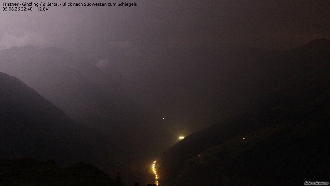 Archived image Webcam Tristner/ Zillertal - View to Grinberg