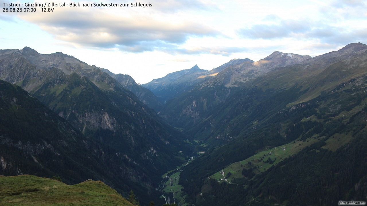 Archiv Foto Webcam Tristner/ Zillertal - Blick zum Grinberg